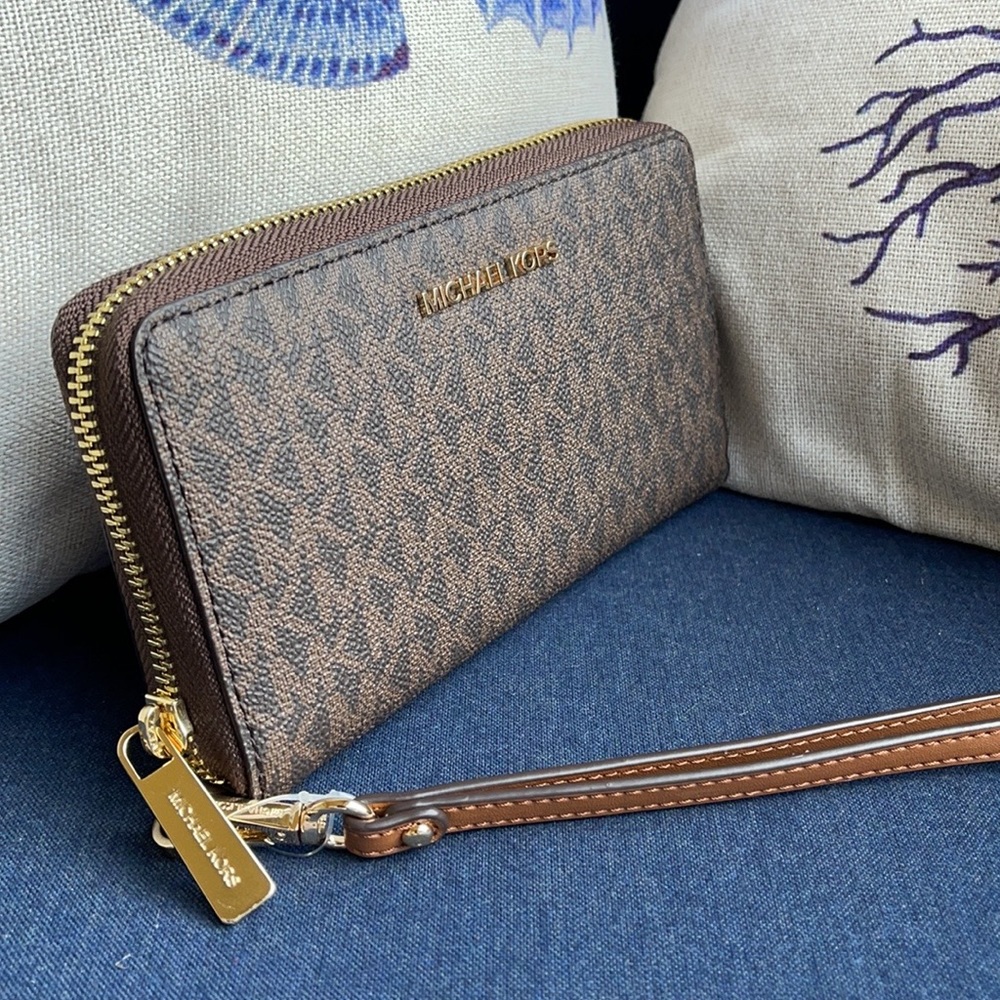 Michael Kors Jet Set Travel Lg Flat Multifunctional Phone Case-Wristlet-Wallet - Picture 9 of 16